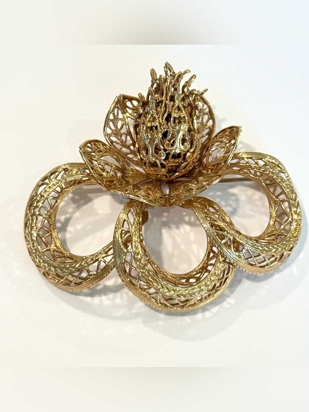 Vintage COROCRAFT Flower Gold Tone Brooch Filigree Flower Coro Openwork